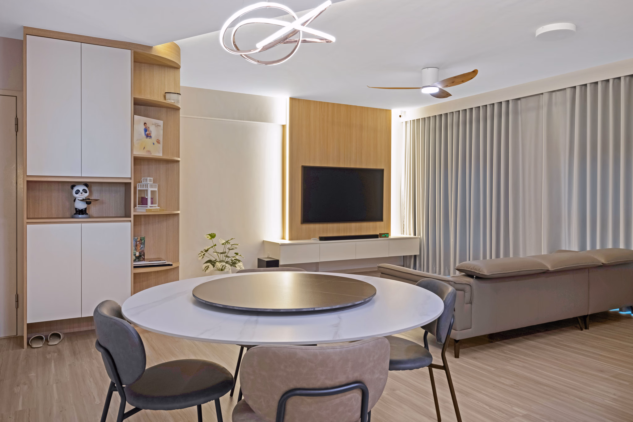 647 Tampines