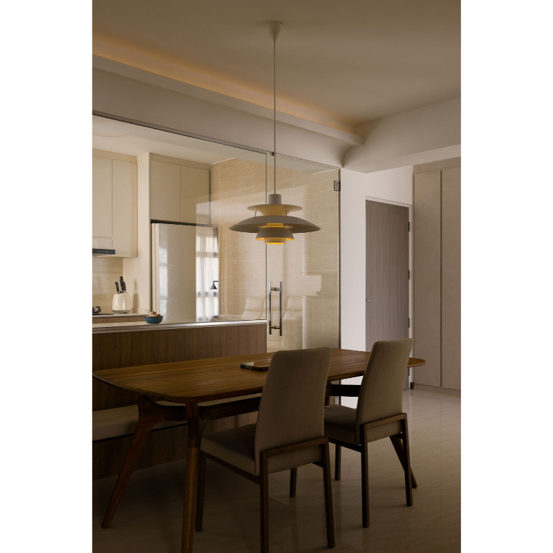 refined simplicity, minimalist thumbnail 5