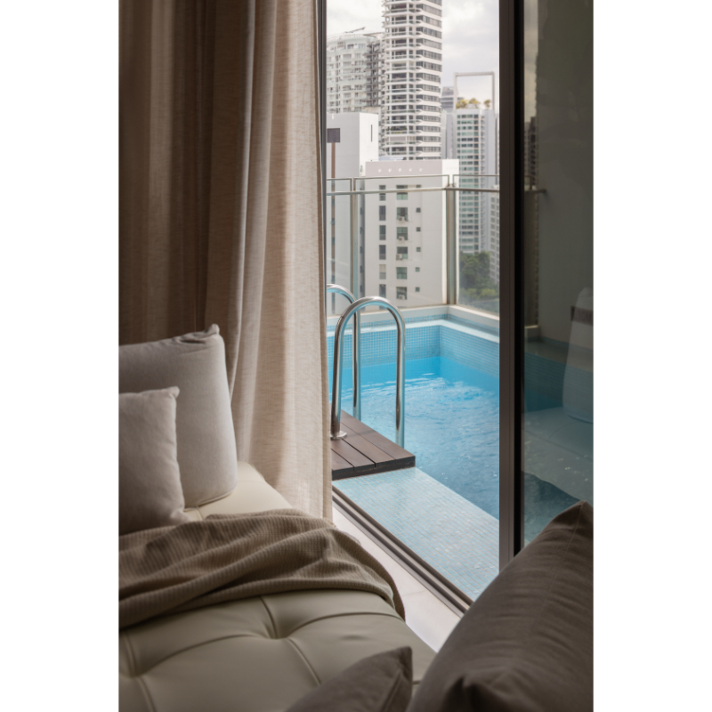 Starlight Suite thumbnail 8
