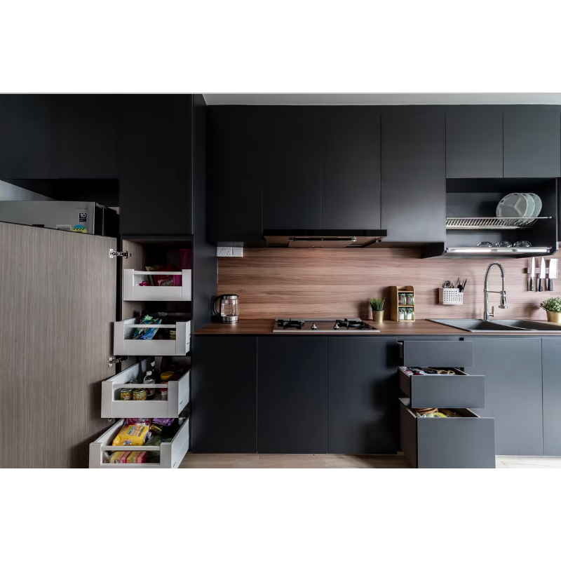  121 Kim Tian Place thumbnail 2